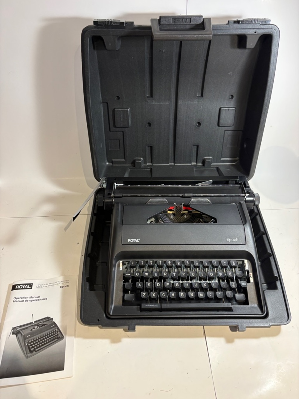 Royal Epoch Portable Manual Typewriter in Black With Carrying Case